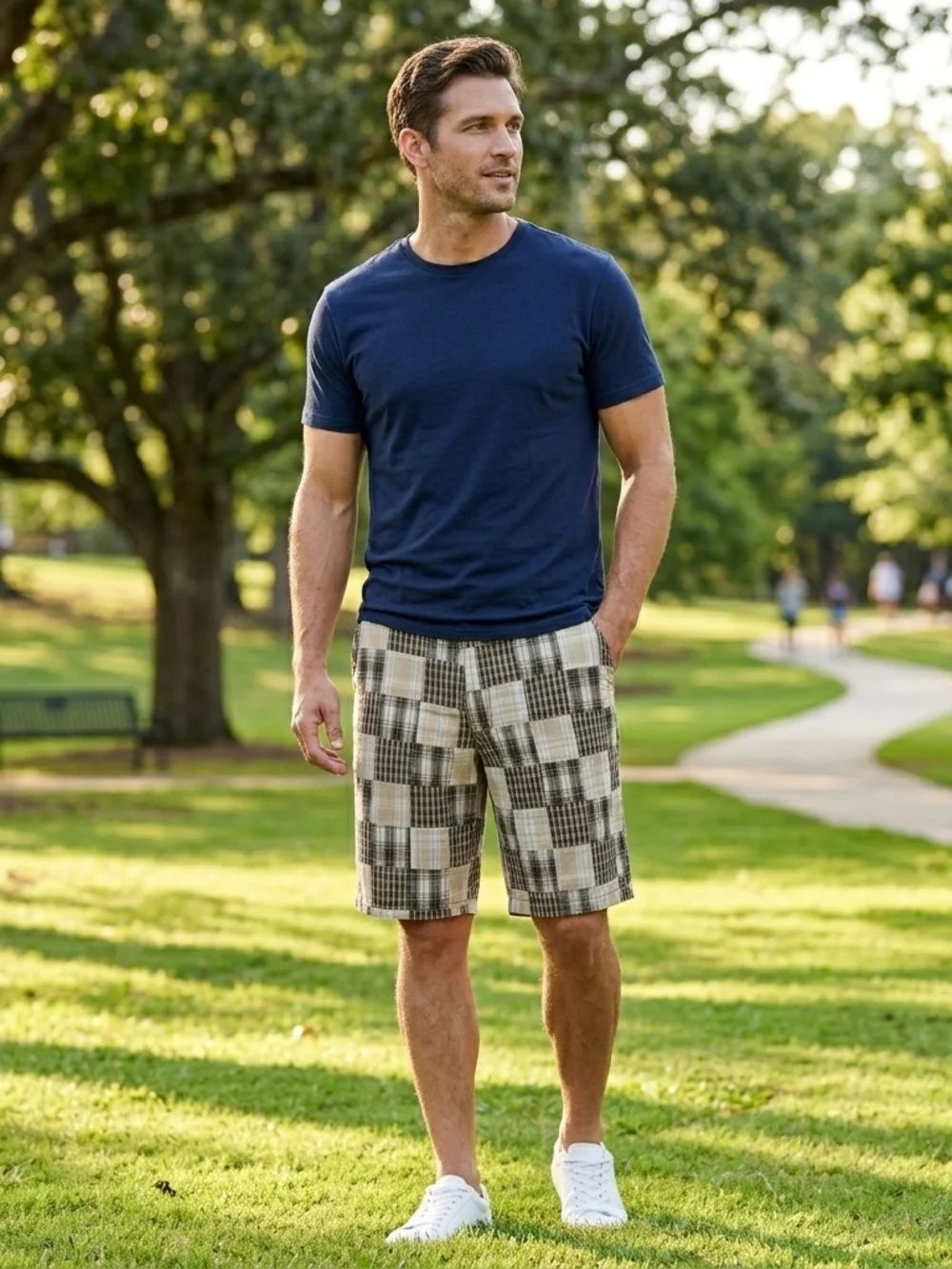 IZOD Men's Patchwork Plaid Shorts - Size 40